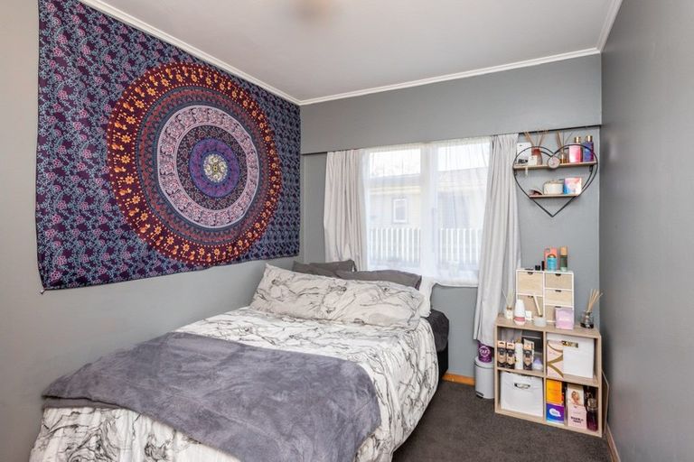 Photo of property in 4 Cranby Crescent, Onekawa, Napier, 4110