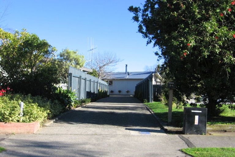 Photo of property in 24 Catlins Crescent, Milson, Palmerston North, 4414