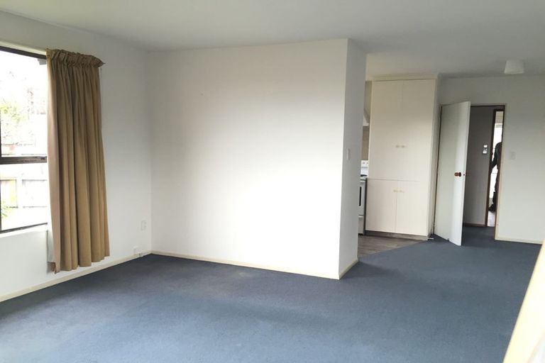 Photo of property in 2/44 Laing Crescent, Heathcote Valley, Christchurch, 8022