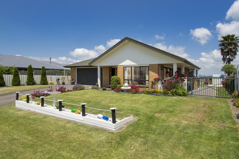 Photo of property in 1 Bree Court, Papamoa Beach, Papamoa, 3118