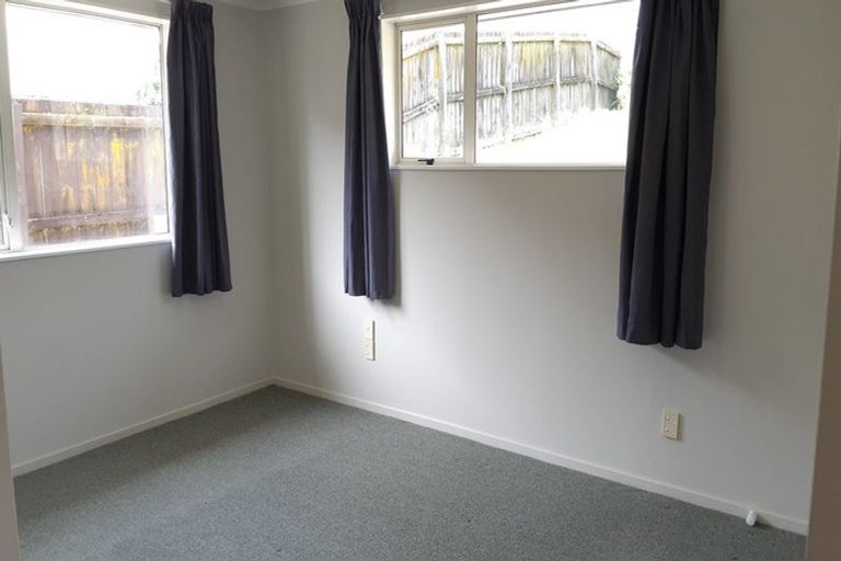 Photo of property in 8 Marblewood Grove, Pukekohe, 2120