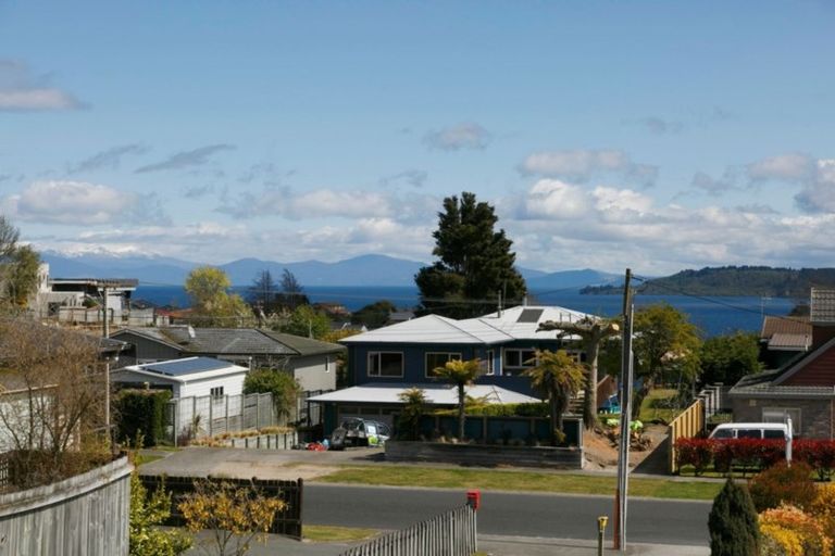 Photo of property in 2/16 Puriri Street, Hilltop, Taupo, 3330