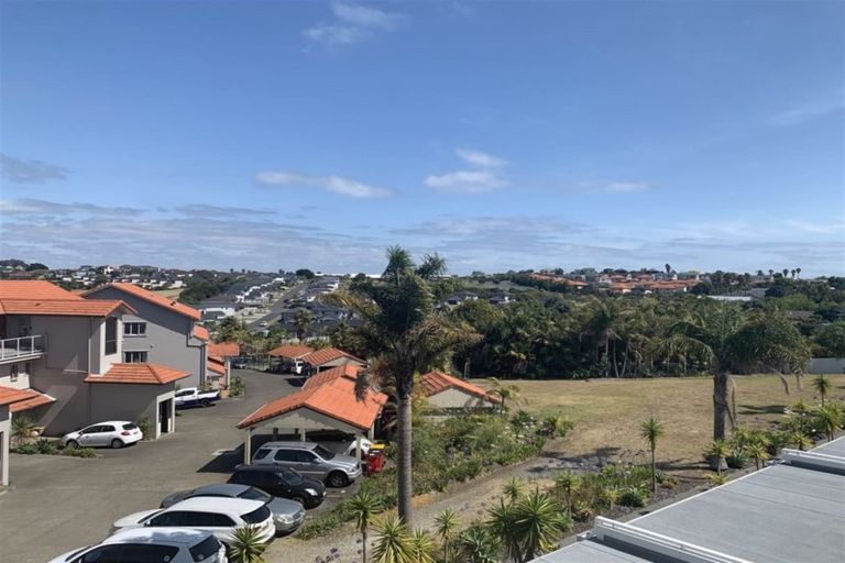 Photo of property in Santa Rosa, 18/340 Gulf Harbour Drive, Gulf Harbour, Whangaparaoa, 0930