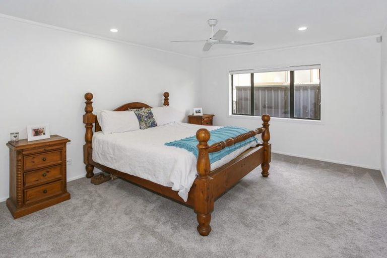 Photo of property in 4 Vela Place, Clarks Beach, 2122