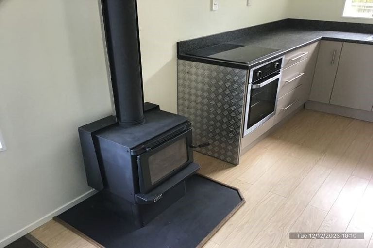 Photo of property in 3a Spruce Grove, Ranui, Porirua, 5024