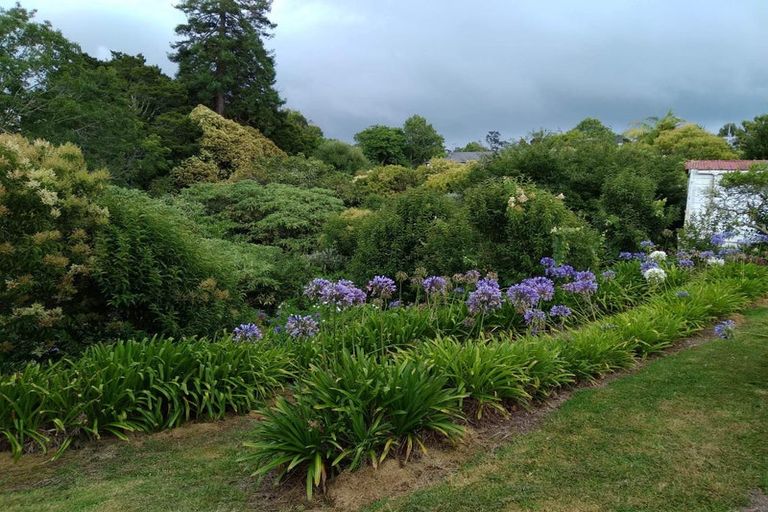 Photo of property in 97 Beach Road, Mellons Bay, Auckland, 2014
