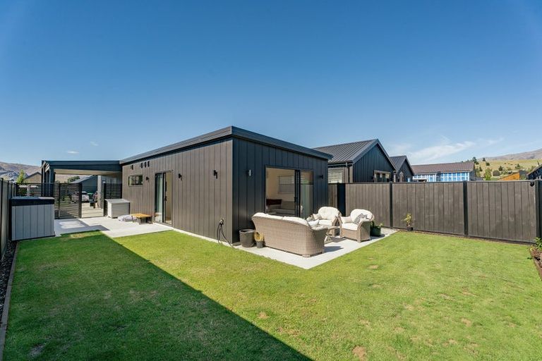 Photo of property in 13 Bragato Way, Cromwell, 9310