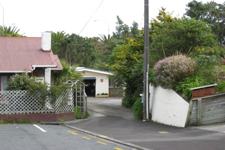 Photo of property in 1a Ngaio Street, Strandon, New Plymouth, 4312
