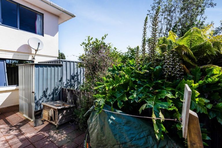Photo of property in 2/65 Northgate, Strandon, New Plymouth, 4312