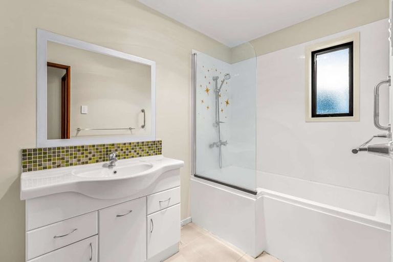 Photo of property in 2/12 Arapiki Road, Stoke, Nelson, 7011