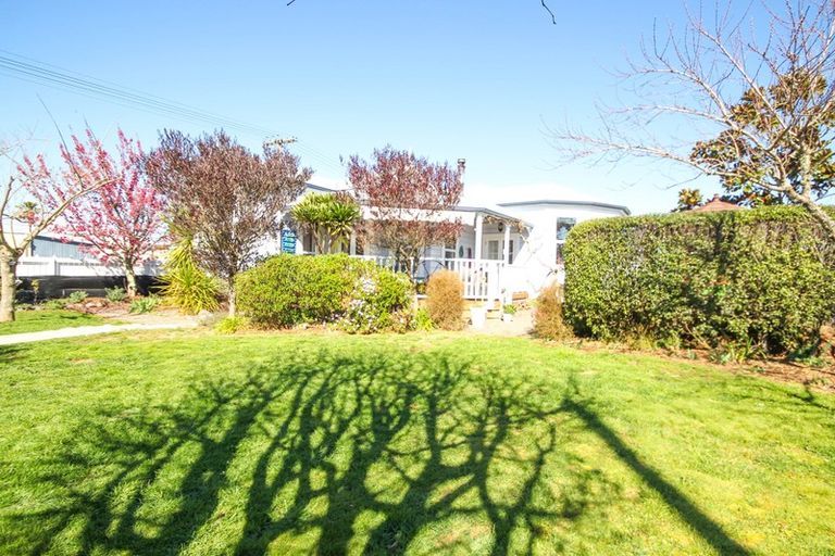 Photo of property in 46 Higginson Street, Otane, 4202