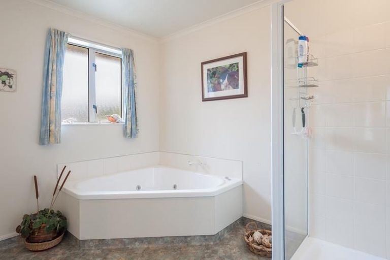 Photo of property in 45 Malthouse Crescent, Brightwater, 7022