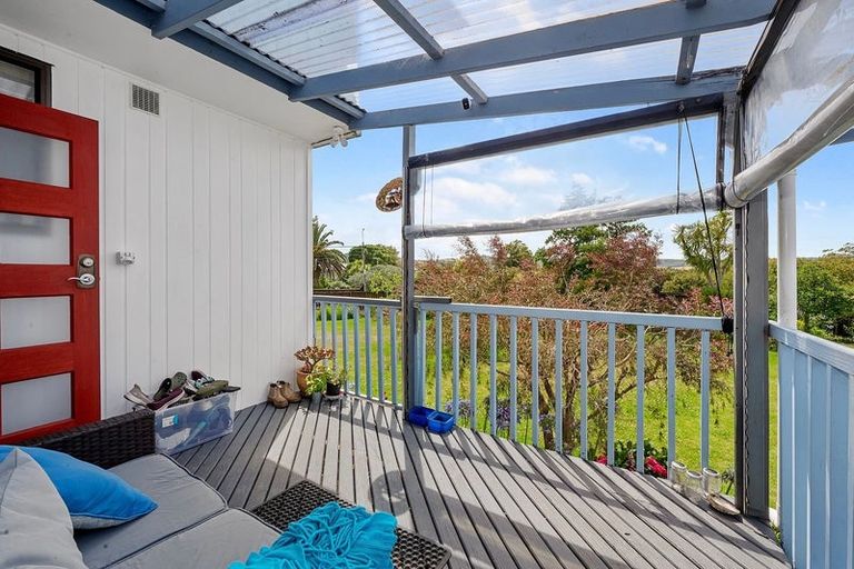 Photo of property in 28a Te Moau Avenue, Parakai, 0830
