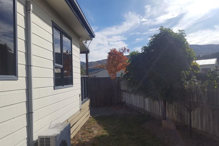Photo of property in 38 Cairnmuir Crescent, Cromwell, 9310