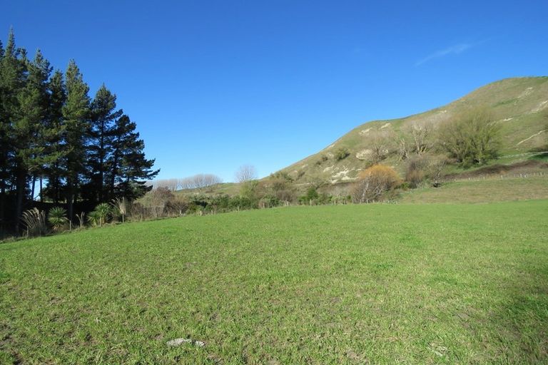 Photo of property in 957 Waimarama Road, Waimarama, Havelock North, 4294