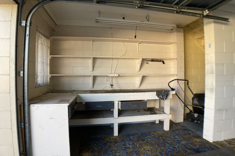 Photo of property in 55 Winters Road, Redwood, Christchurch, 8051