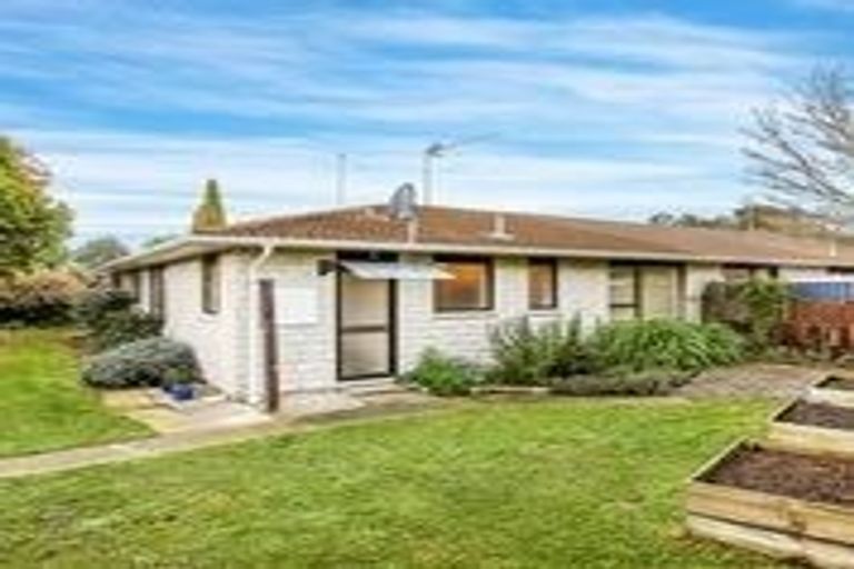 Photo of property in 4a Bowie Drive, Woodend, 7610