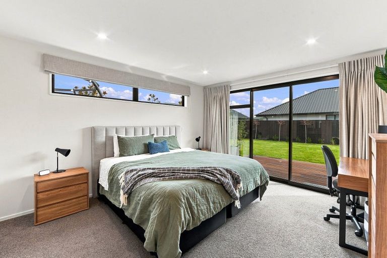 Photo of property in 24 Edward Law Boulevard, Prebbleton, 7604