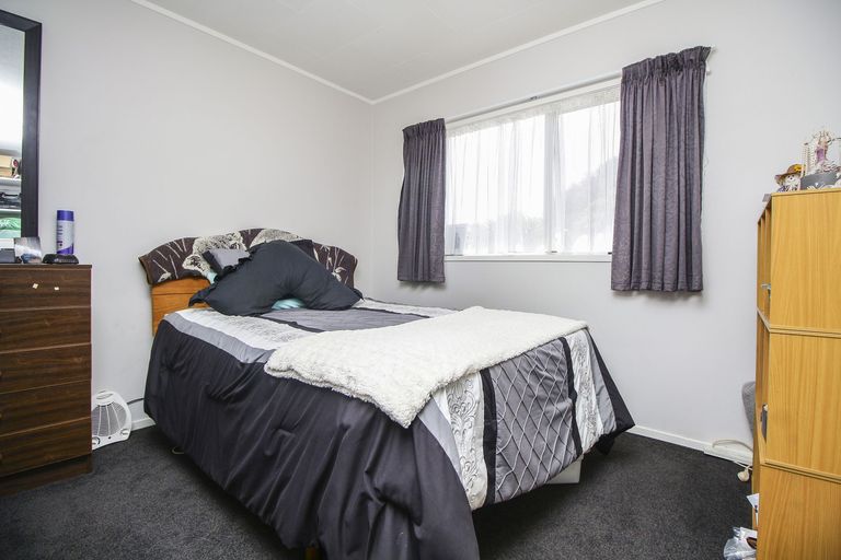 Photo of property in 309a Royal Road, Massey, Auckland, 0614