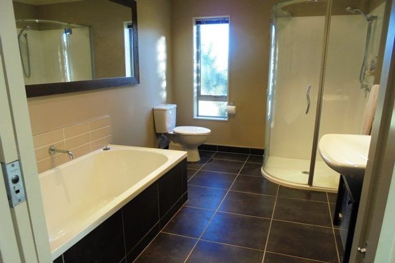 Photo of property in 19 Hawaiian Parade, Arkles Bay, Whangaparaoa, 0932