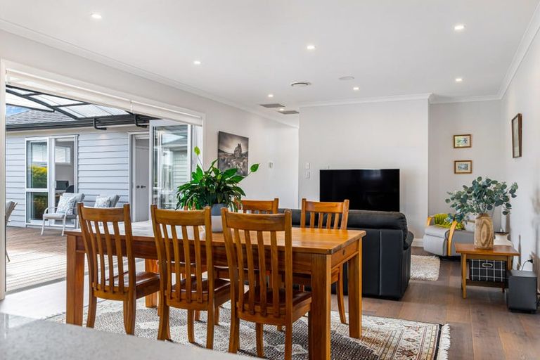 Photo of property in 15 Flavell Drive, Orewa, 0931