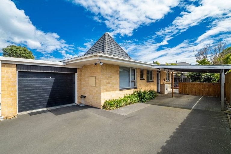 Photo of property in 2/31 Taylors Avenue, Bryndwr, Christchurch, 8052