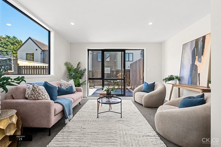 Photo of property in 130 Cambridge Terrace, Fairfield, Lower Hutt, 5011