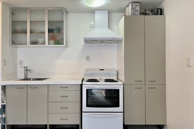 Photo of property in 2/265 Fitzgerald Avenue, Christchurch Central, Christchurch, 8013