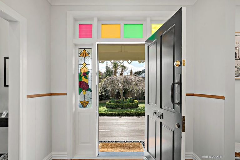 Photo of property in 25 Main Street, Greytown, 5712