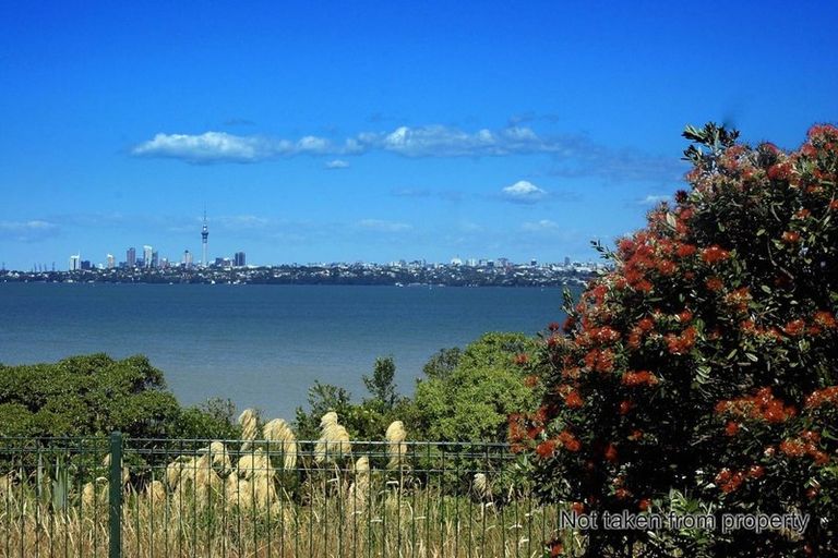 Photo of property in 26c Waipani Road, Te Atatu Peninsula, Auckland, 0610