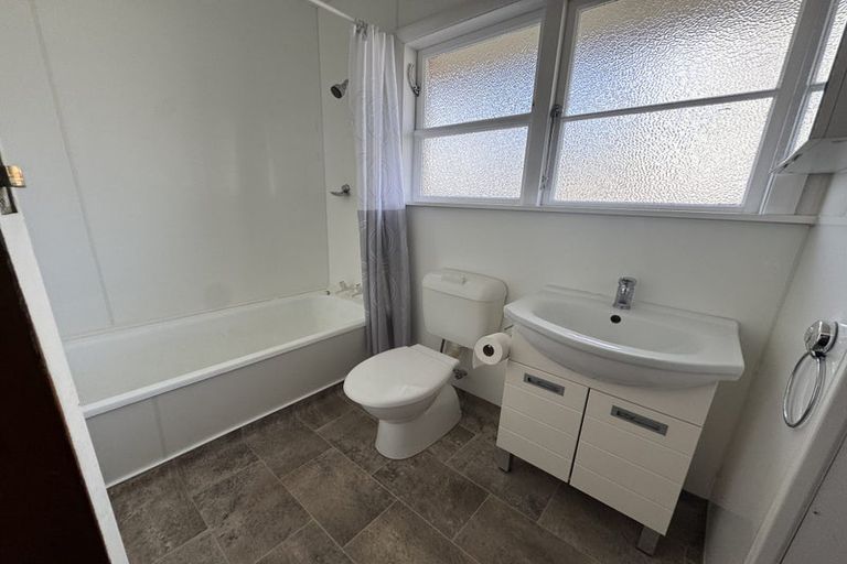 Photo of property in 10 Kenya Street, Ngaio, Wellington, 6035