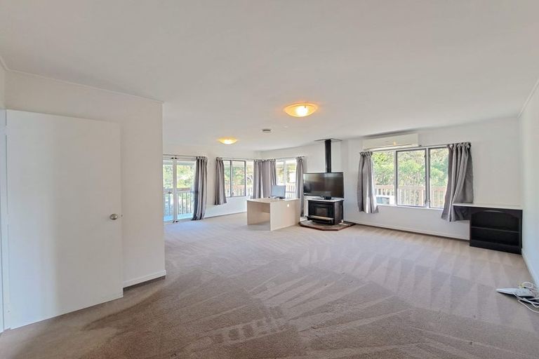 Photo of property in 146 Lynn Road, Bayview, Auckland, 0629