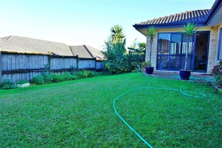 Photo of property in 45 Magic Way, Randwick Park, Auckland, 2105