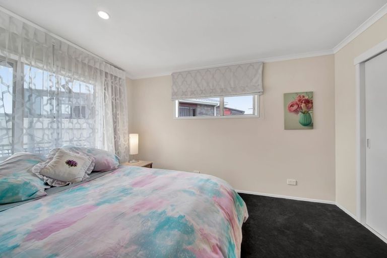 Photo of property in 24 Park Lane, Waitara, 4320