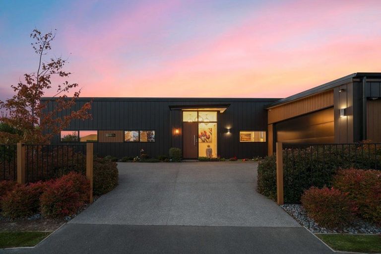 Photo of property in 43 Billington Drive, Halswell, Christchurch, 8025