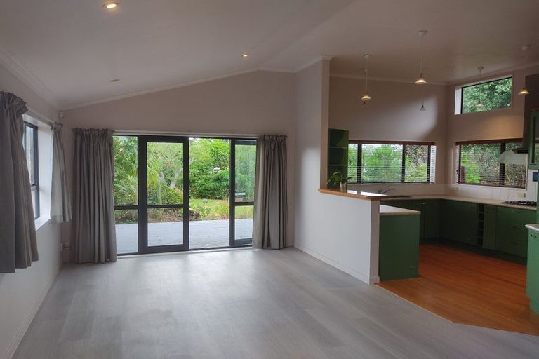 Photo of property in 287 Royal Road, Massey, Auckland, 0614