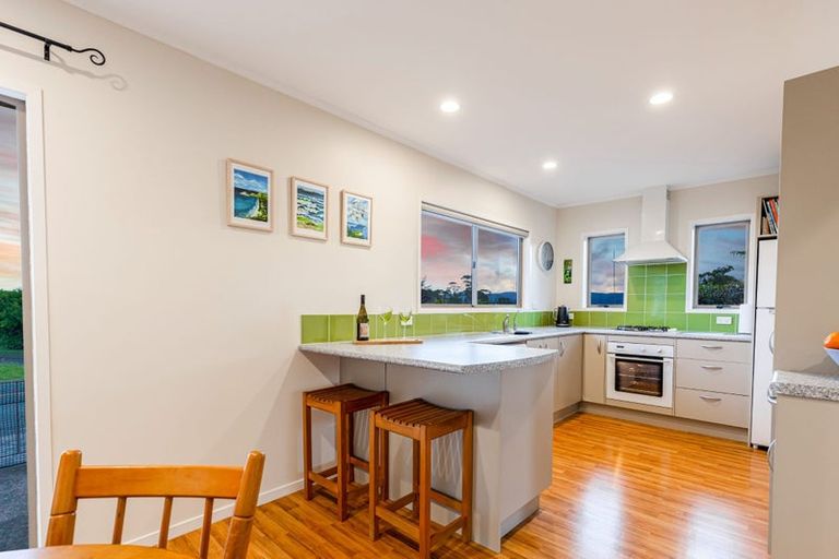 Photo of property in 19 Zita Maria Drive, Massey, Auckland, 0614