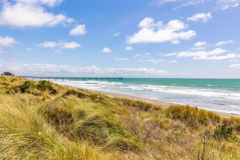 Photo of property in 11/272 Marine Parade, New Brighton, Christchurch, 8061