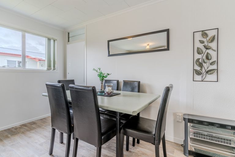 Photo of property in 15 Macaulay Place, Twizel, 7901