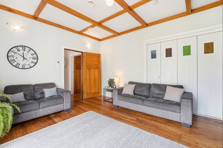 Photo of property in 22 Mason Terrace, Gonville, Whanganui, 4501