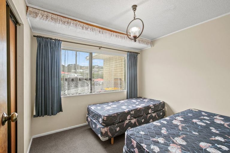 Photo of property in 15 Lydford Place, Spotswood, New Plymouth, 4310