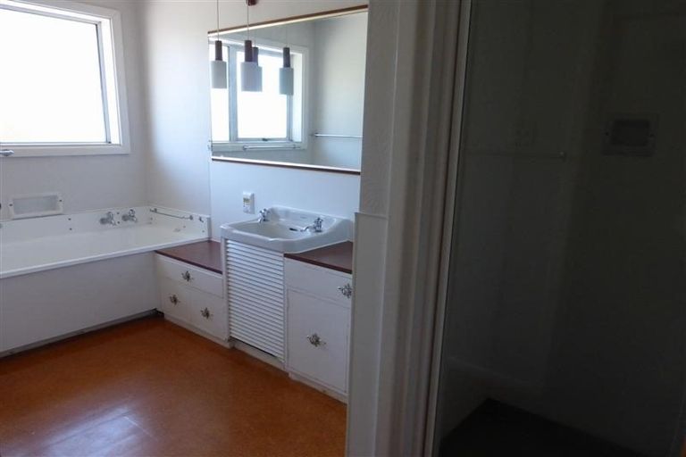 Photo of property in 7 Merle Place, Somerfield, Christchurch, 8024