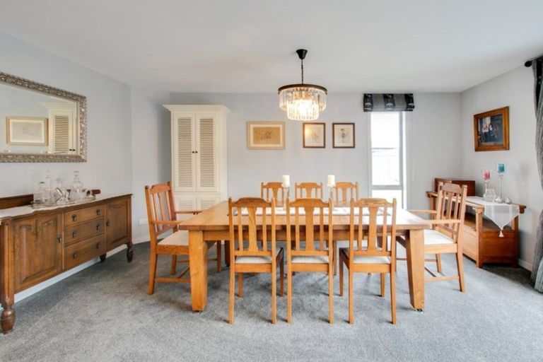 Photo of property in 11 Rakaia Way, Poraiti, Napier, 4112