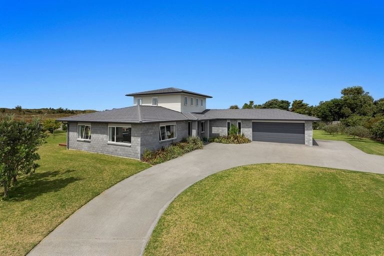 Photo of property in 12 Motutere Place, Ohope, 3121