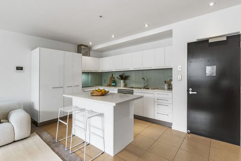 Photo of property in Maison Apartments, 104/16 Huron Street, Takapuna, Auckland, 0622