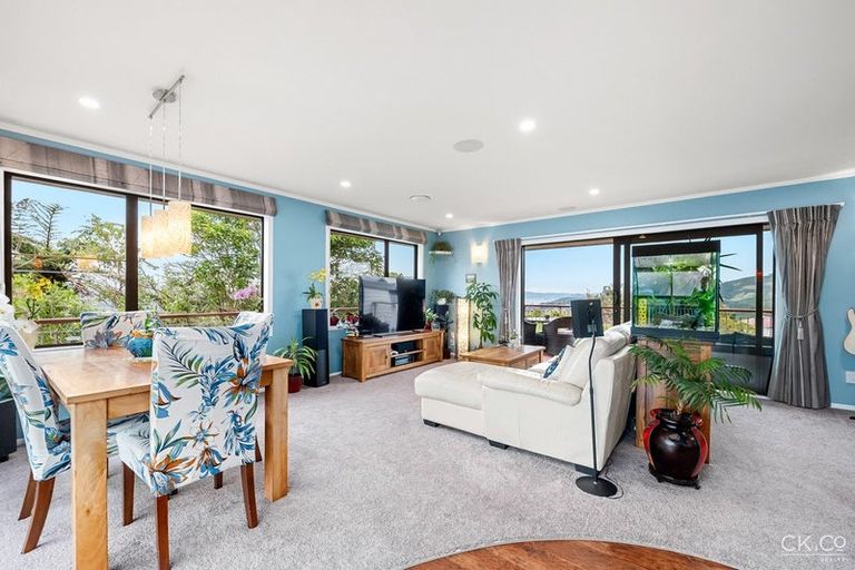Photo of property in 24 Mossburn Grove, Kelson, Lower Hutt, 5010
