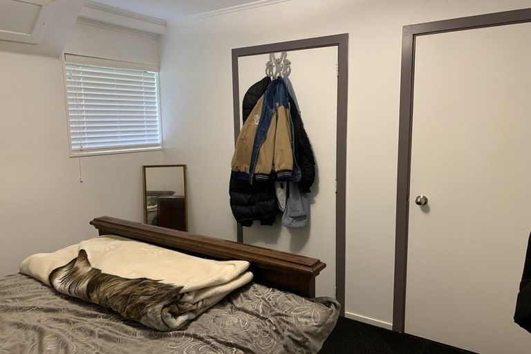 Photo of property in 16 Valhalla Drive, Beach Haven, Auckland, 0626