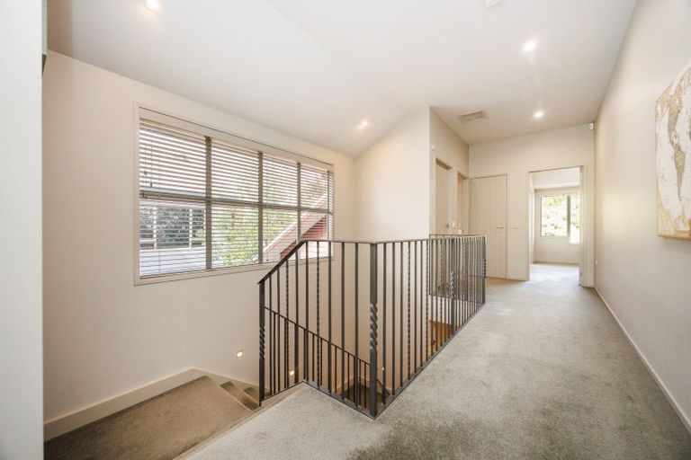 Photo of property in 3 Windsor Street, Terrace End, Palmerston North, 4410
