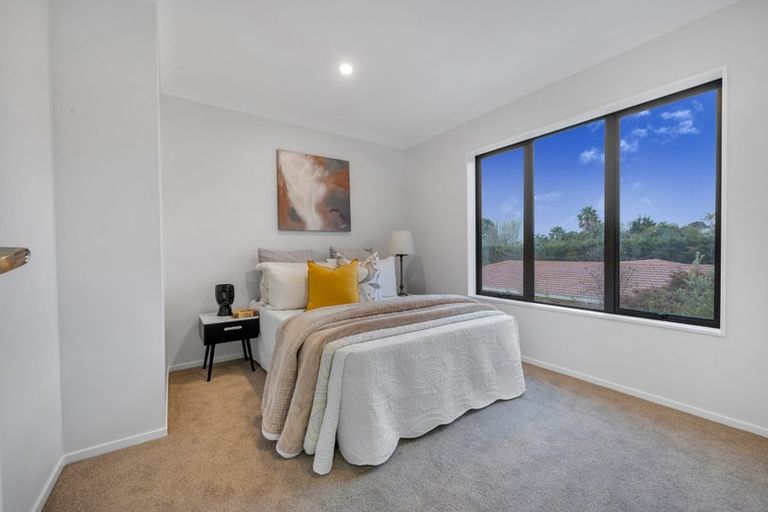 Photo of property in 29 Midhurst Avenue, Henderson, Auckland, 0612