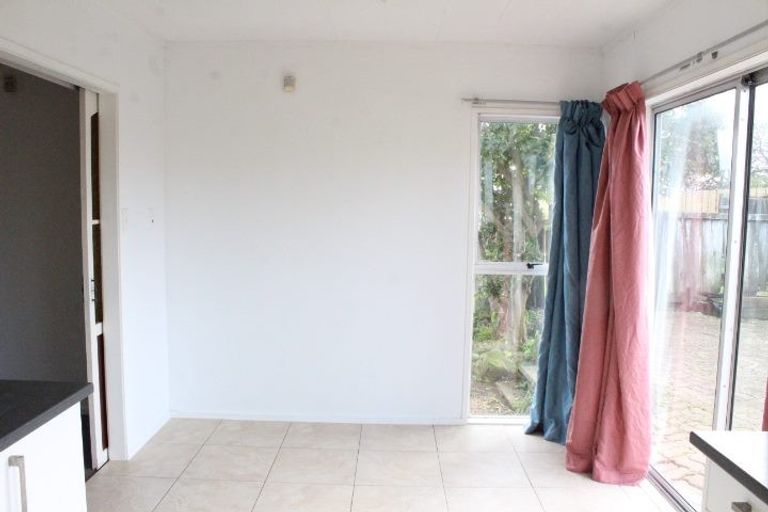 Photo of property in 58 Archmillen Avenue, Pakuranga Heights, Auckland, 2010